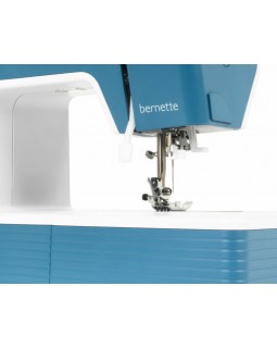 Швейная машина Bernette 05 ACADEMY-foto2