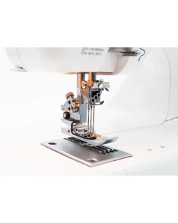 Распошивальная машина Janome CoverPro 7-foto7