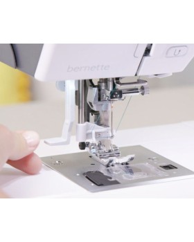 Вышивальная машина Bernette b70 Deco-foto9